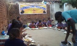 School kids eating lunch (India)